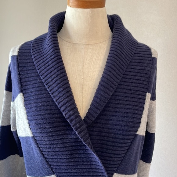 Banana Republic woman’s bold striped sweater 100% cotton Shawl collar Med - Picture 4 of 12
